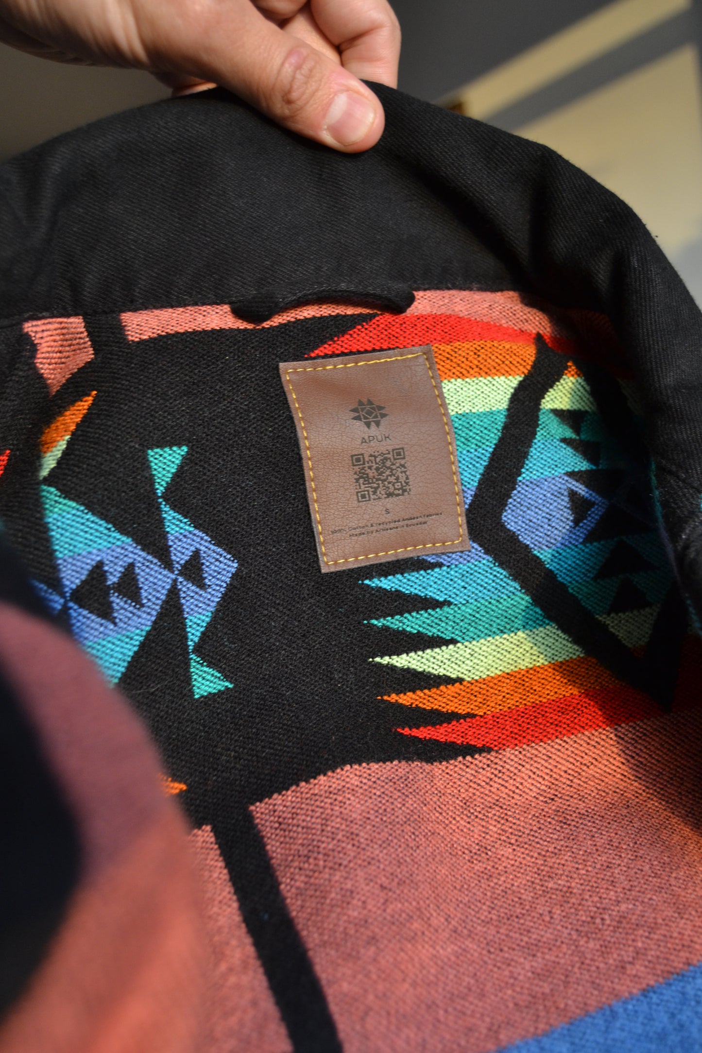 Coral Black Jacket con Forro Interno